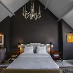 Huyze Elimonica Bed & Breakfast 4*