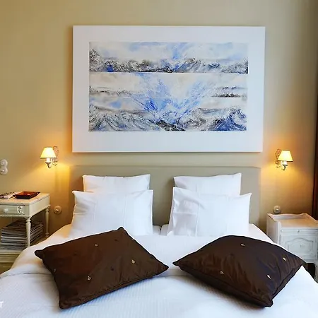 Huyze Elimonica 4* أوستيند