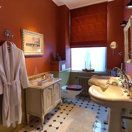 Huyze Elimonica Bed & Breakfast 4*